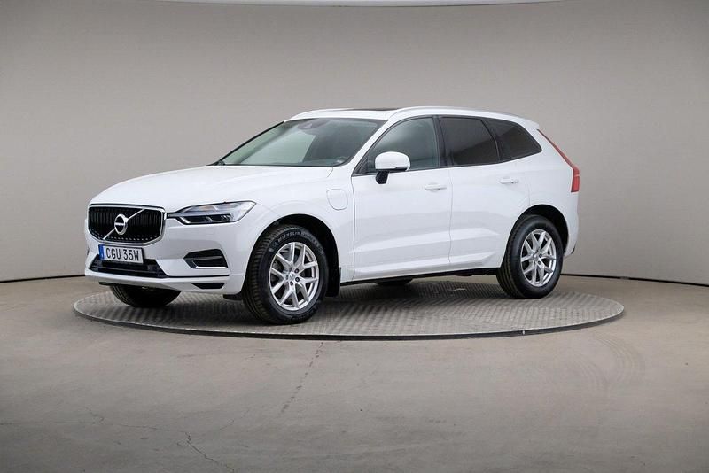 Vit (ice white (solid)) Begagnad 2020 Volvo XC60 Momentum SUV | 329 000 kr (Superpris) - Bild 1/4