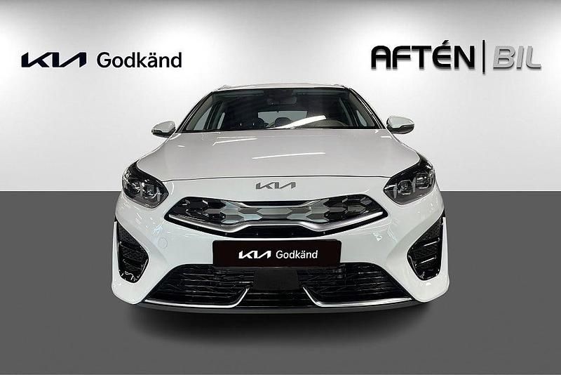 Begagnad Kia Ceed Sportswagon 2024 Vit Kombi