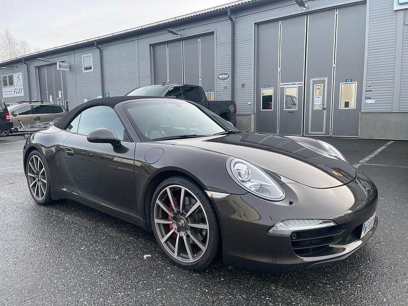 Brunmet Begagnad 2013 Porsche 911 Carrera S Cab | 899 000 kr - Bild 1/4
