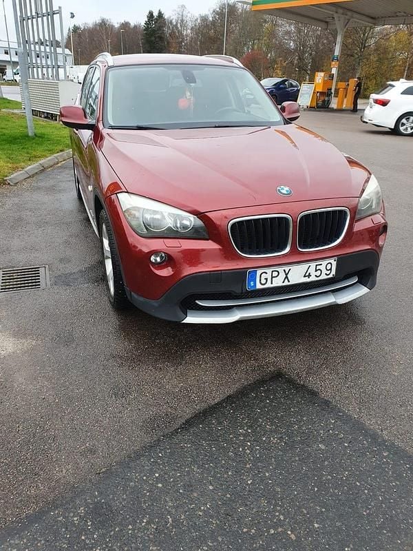 Begagnad 2011 BMW X1 SUV | 53 000 kr (Marknadspris) - Bild 1/4