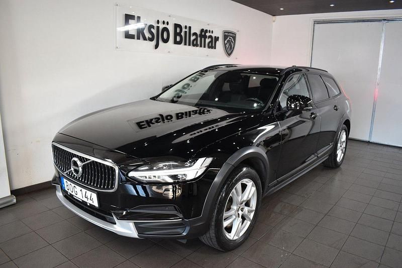 Svart Begagnad 2018 Volvo V90 CC Kombi | 219 500 kr (Bra pris) - Bild 1/4