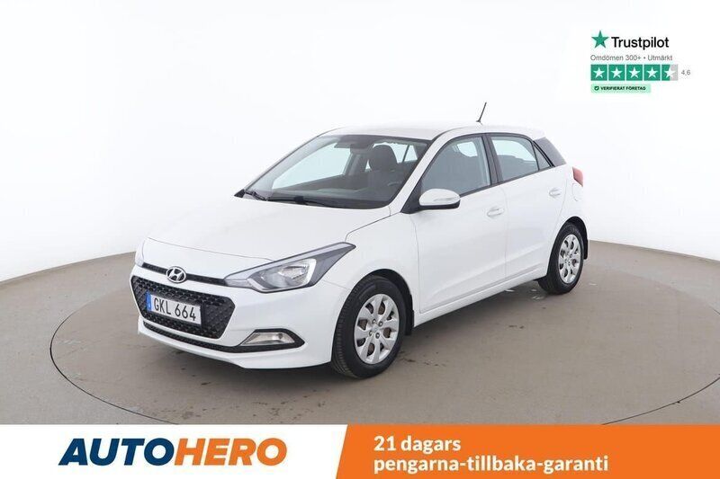 Vit Begagnad 2018 Hyundai i20 Comfort Halvkombi | 116 000 kr (Marknadspris) - Bild 1/4