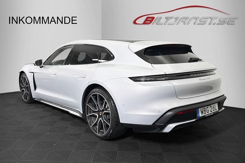 Begagnad Porsche Taycan 4S Sport Turismo 400 kW (544 HK) 2025 Grå Sedan