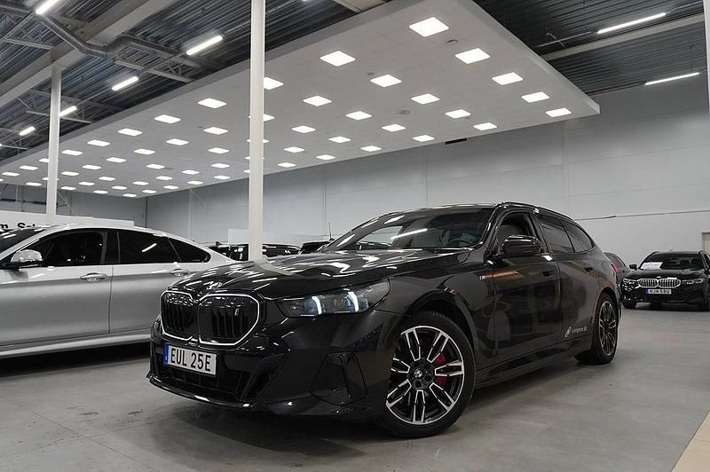 Begagnad BMW i5 Efficient Dynamics 442 kW (601 HK) 2024 Svart Sedan
