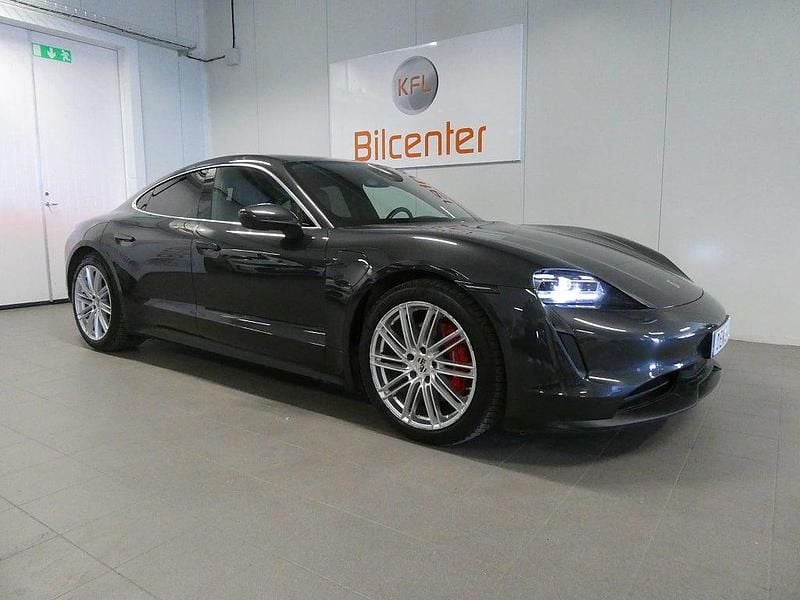 Begagnad Porsche Taycan 4S 400 kW (544 HK) 2022 Grå Sedan