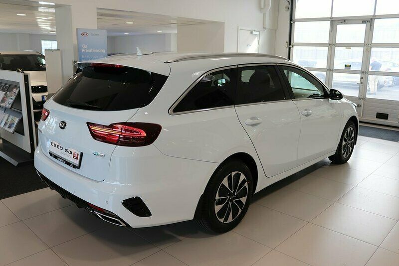 Begagnad Kia Ceed Sportswagon Advance 141 HK (103 kW) 2021 Kombi