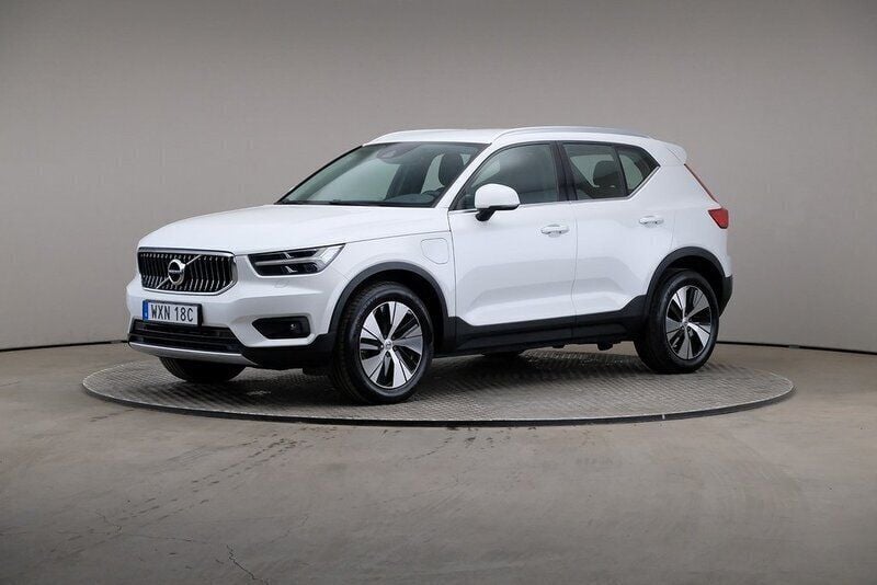 Vit Begagnad 2021 Volvo XC40 Inscription SUV | 279 000 kr (Superpris) - Bild 1/4