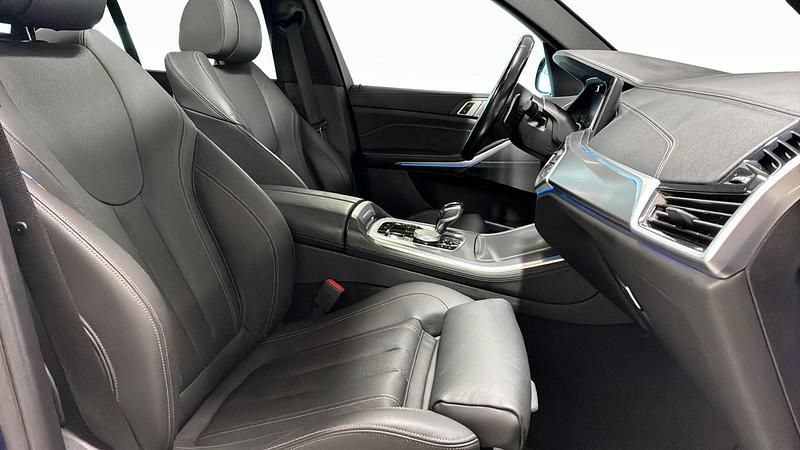 Begagnad BMW X5 Shadowline 2021 Blå SUV