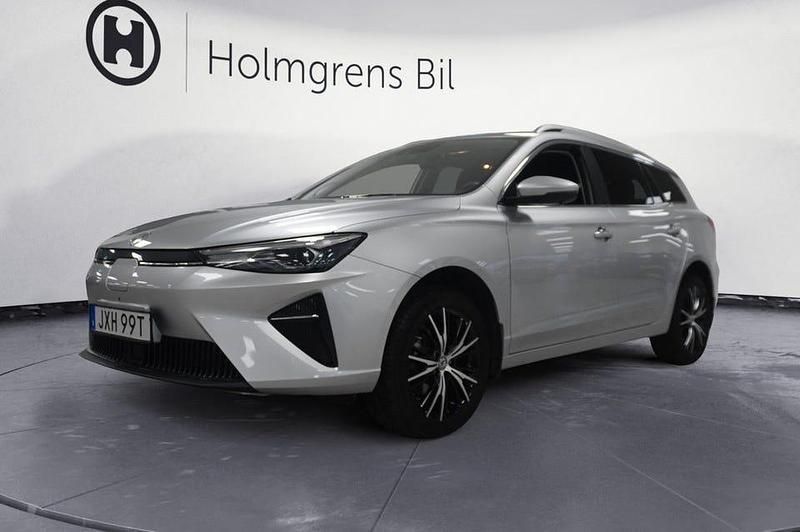 Begagnad MG MG5 EV 114 kW (156 HK) 2022 Medael silver Kombi