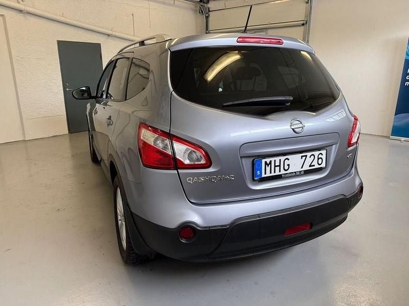 Begagnad Nissan Qashqai +2 131 HK (96 kW) 2011 Grå SUV