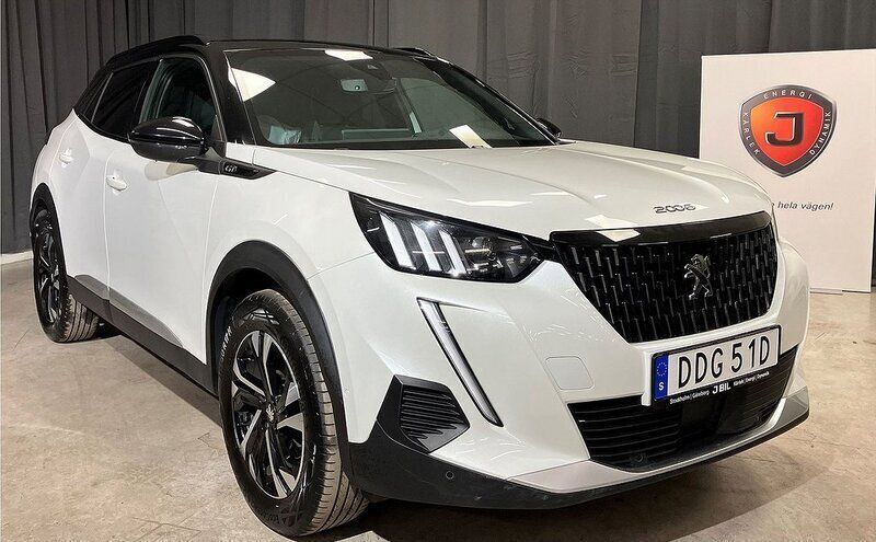 Vit Begagnad 2023 Peugeot 2008 GTi SUV | 224 900 kr (Marknadspris) - Bild 1/4