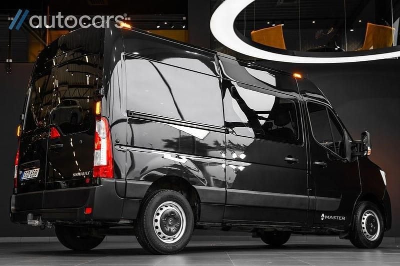 Begagnad Renault Master 150 HK (110 kW) 2020 Svart Van