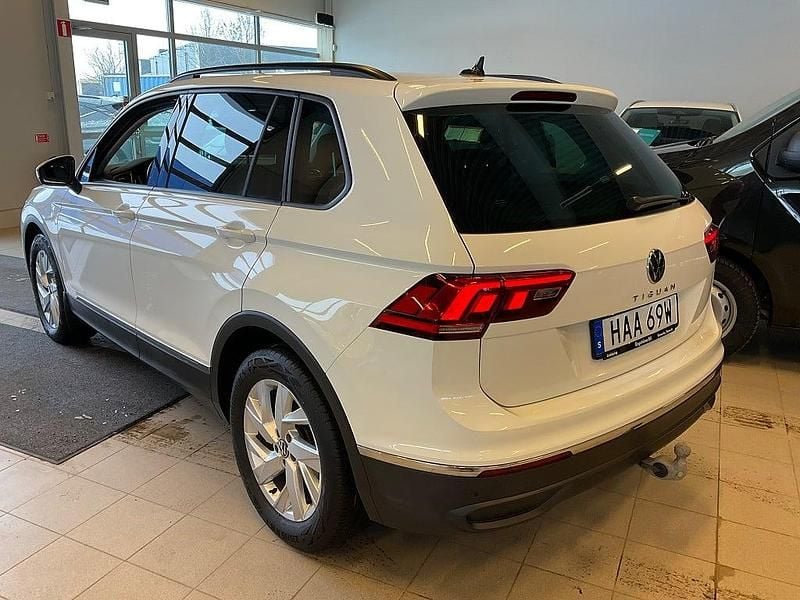 Begagnad VW Tiguan 150 HK (110 kW) 2022 Vit SUV
