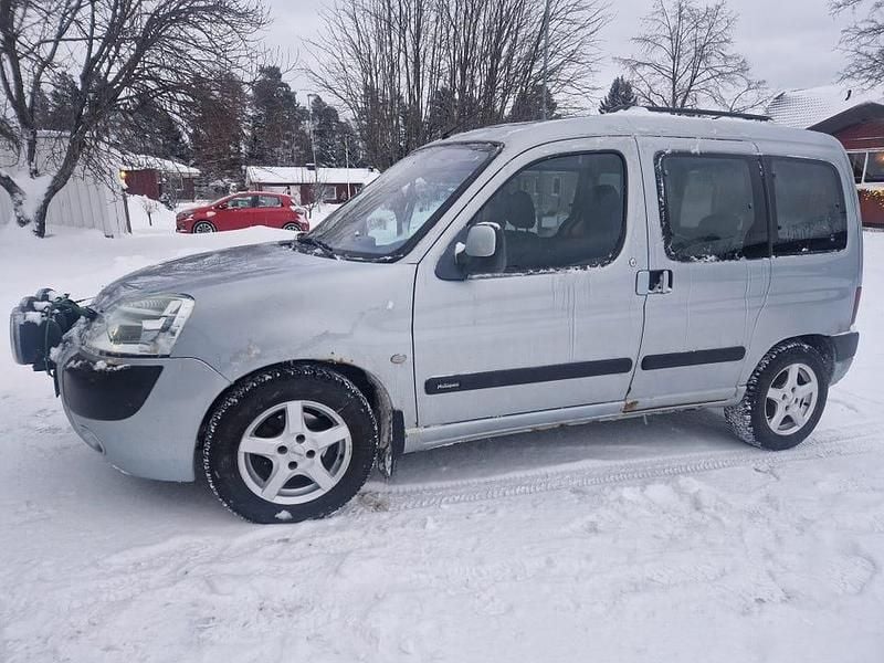 Begagnad 2004 Citroën Berlingo Minibuss | 22 000 kr (Marknadspris) - Bild 1/4