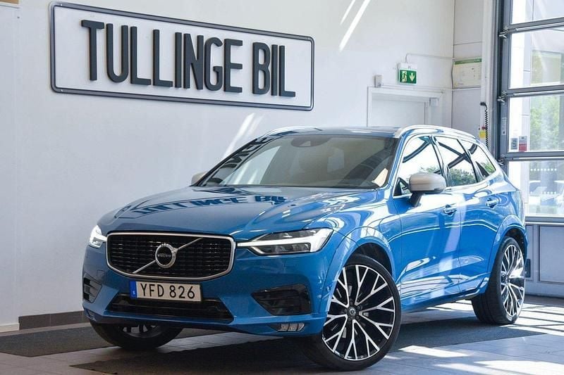 Blå Begagnad 2018 Volvo XC60 R-Design SUV | 319 800 kr (Lite dyr) - Bild 1/4