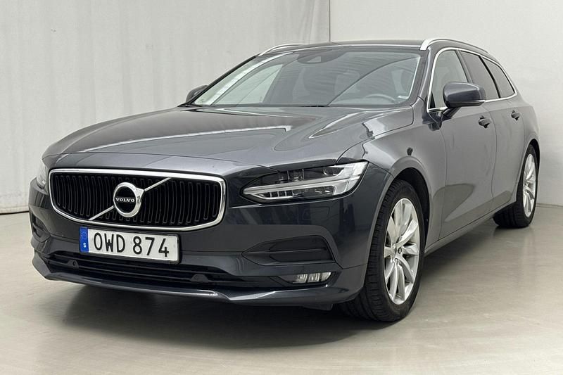 Grå Begagnad 2018 Volvo V90 Momentum Kombi | 194 800 kr (Bra pris) - Bild 1/4