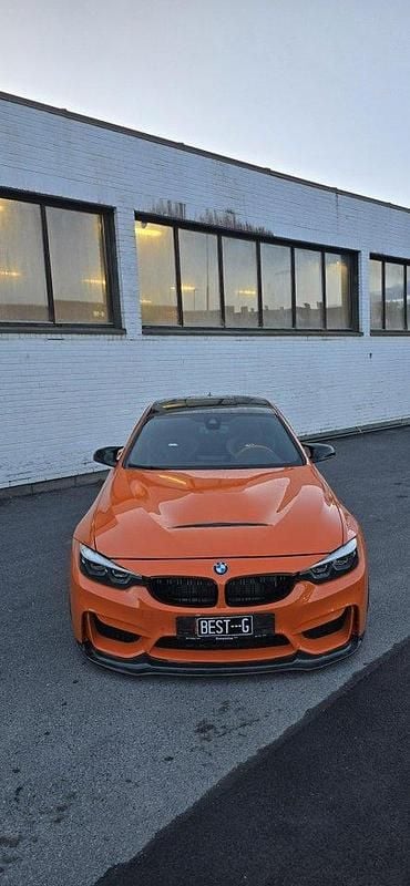 Begagnad 2015 BMW M4 Comfort Edition Sportkupé | 499 000 kr - Bild 1/4