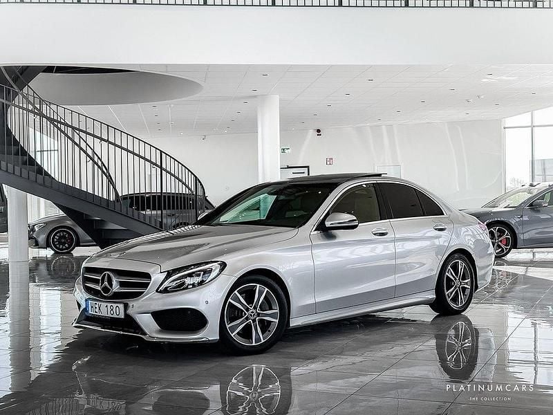 Silver (silver metallic) Begagnad 2018 Mercedes C220 AMG Sedan | 249 000 kr (Marknadspris) - Bild 1/4