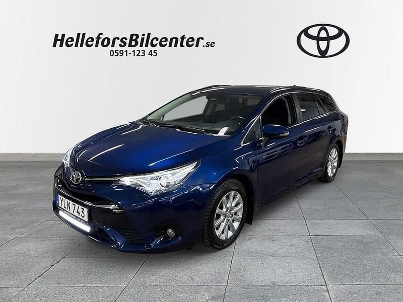 Blå Begagnad 2018 Toyota Avensis Touch Kombi | 207 500 kr (Lite dyr) - Bild 1/4