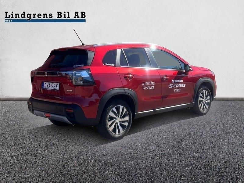 Ny Suzuki SX4 S-Cross 111 HK (81 kW) 2025 Röd metallic SUV