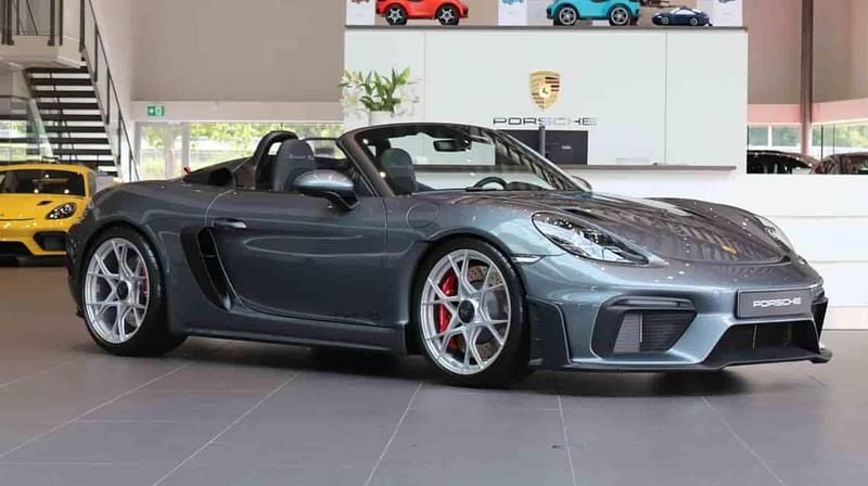 Flerfärgad Ny 2025 Porsche 718 Spyder Cab | 1 827 100 kr - Bild 1/1