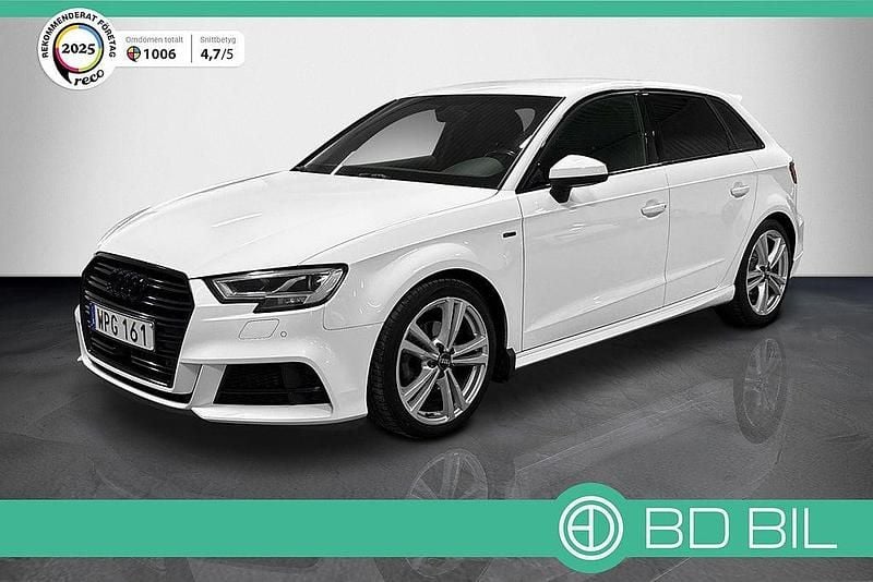 Vit Begagnad 2017 Audi A3 S-Line Halvkombi | 169 900 kr (Lite dyr) - Bild 1/3