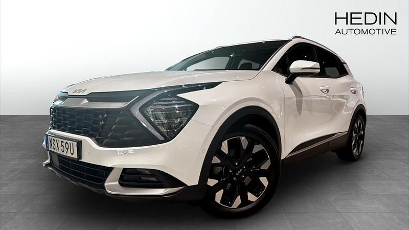 Vit (white) Begagnad 2024 Kia Sportage Advance SUV | 429 900 kr (Lite dyr) - Bild 1/4