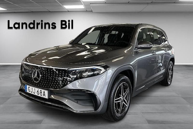 Mörkgrå Ny 2024 Mercedes EQB250+ Advanced SUV | 509 000 kr (Bra pris) - Bild 1/4