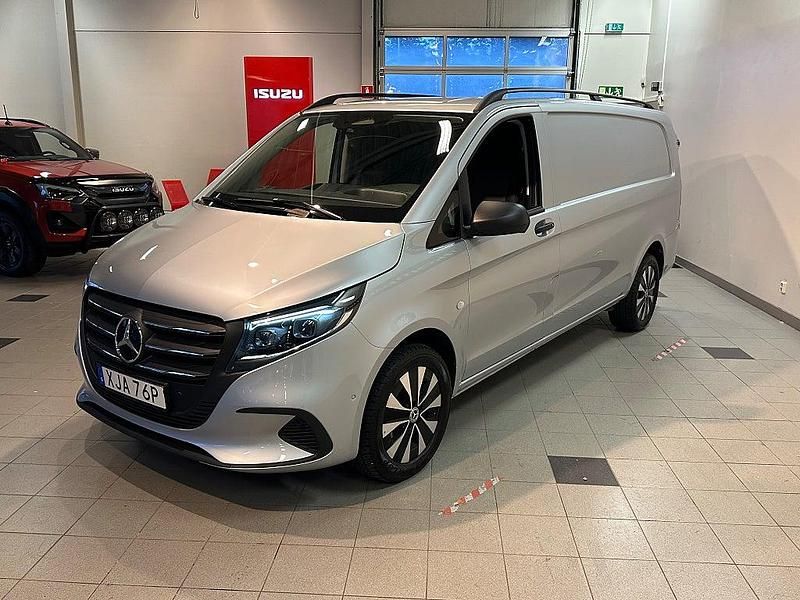Begagnad Mercedes Vito 2025 Silver Van