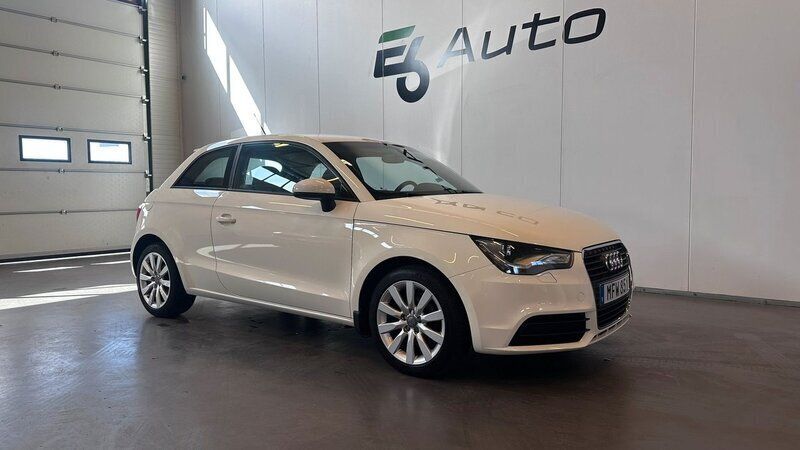 Vit Begagnad 2011 Audi A1 Ambition Halvkombi | 82 900 kr (Marknadspris) - Bild 1/4