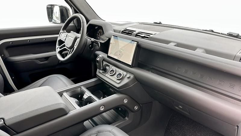 Begagnad Land Rover Defender SE Dynamic 301 HK (221 kW) 2025 Vit (white) SUV