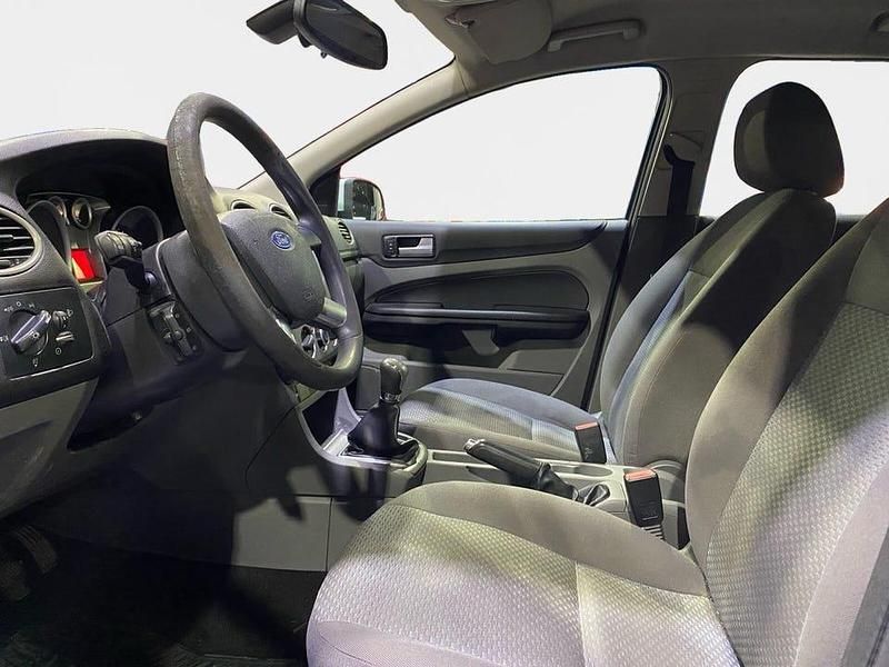 Begagnad Ford Focus 90 HK (66 kW) 2009 Kombi