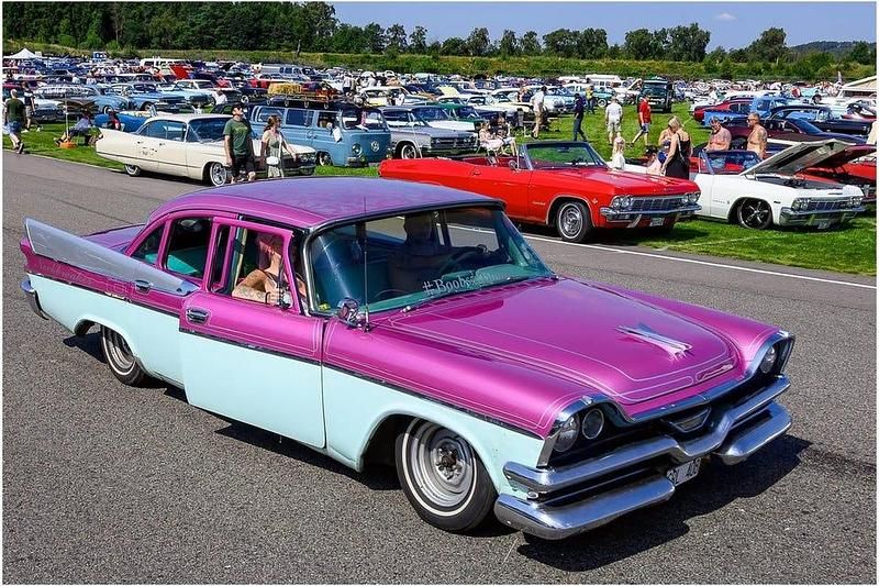 Begagnad 1957 Dodge Coronet Sedan | 190 000 kr - Bild 1/4