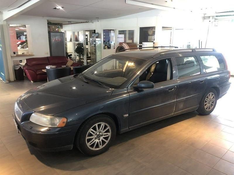 Begagnad Volvo V70 Business Edition 141 HK (103 kW) 2006 Blå Kombi