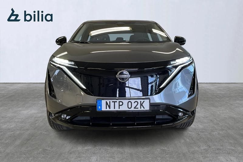 Begagnad Nissan Ariya 180 kW (245 HK) 2024 Grå SUV