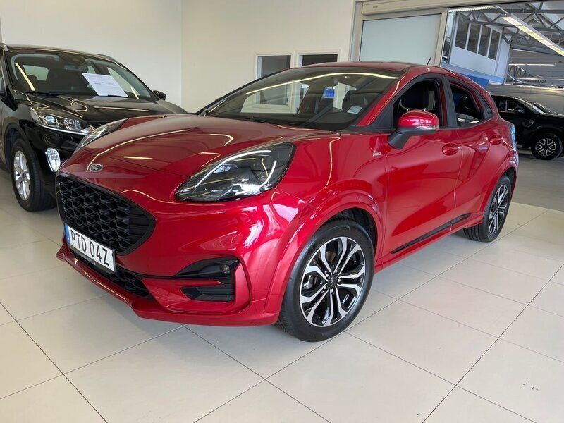 Röd Begagnad 2022 Ford Puma ST-Line SUV | 209 900 kr (Marknadspris) - Bild 1/4