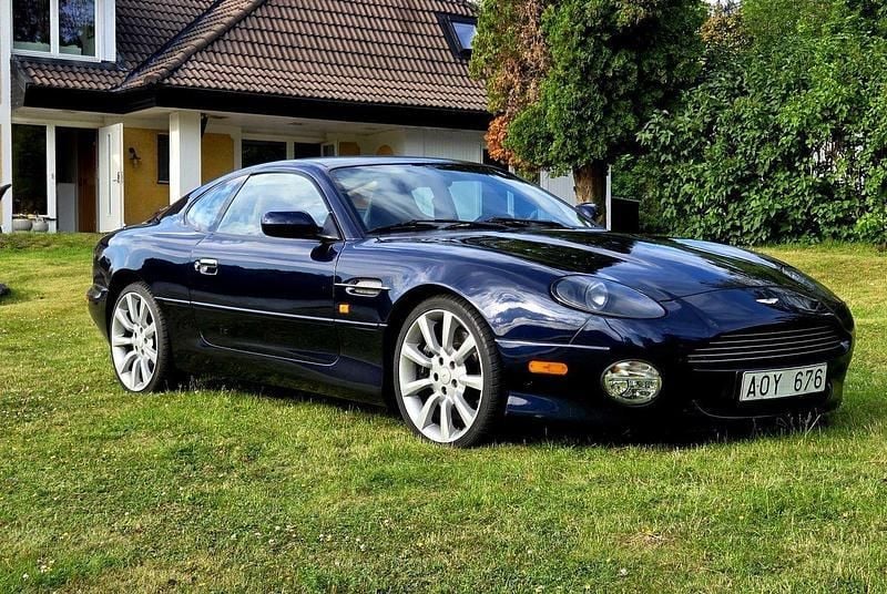 Blå Begagnad 2003 Aston Martin DB7 Sportkupé | 319 000 kr - Bild 1/4