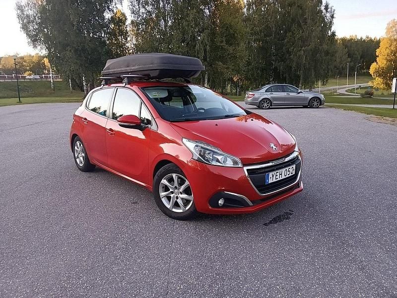 Begagnad 2016 Peugeot 208 Halvkombi | 55 000 kr (Marknadspris) - Bild 1/4