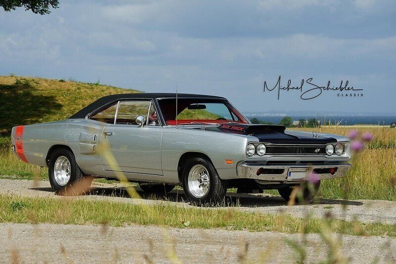 Begagnad Dodge Super Bee 332 HK (244 kW) 1969 Silver Sportkupé
