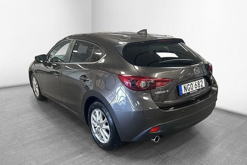 Begagnad Mazda 3 Inclusive 120 HK (88 kW) 2016 Brun Halvkombi