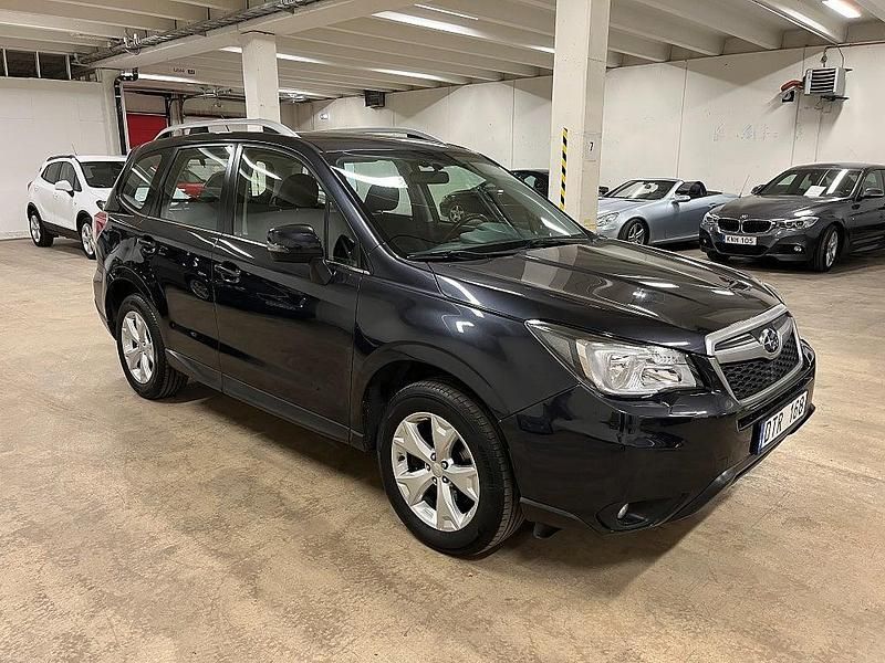 Grå Begagnad 2013 Subaru Forester SUV | 129 000 kr (Marknadspris) - Bild 1/4