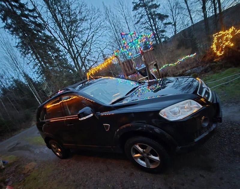 Svart Begagnad 2007 Chevrolet Captiva SUV | 15 500 kr - Bild 1/4