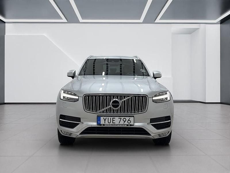 Begagnad Volvo XC90 Inscription 190 HK (139 kW) 2017 Silver SUV