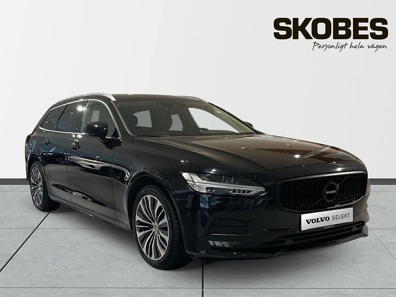 Svart Begagnad 2020 Volvo V90 Momentum Kombi | 289 600 kr (Bra pris) - Bild 1/3