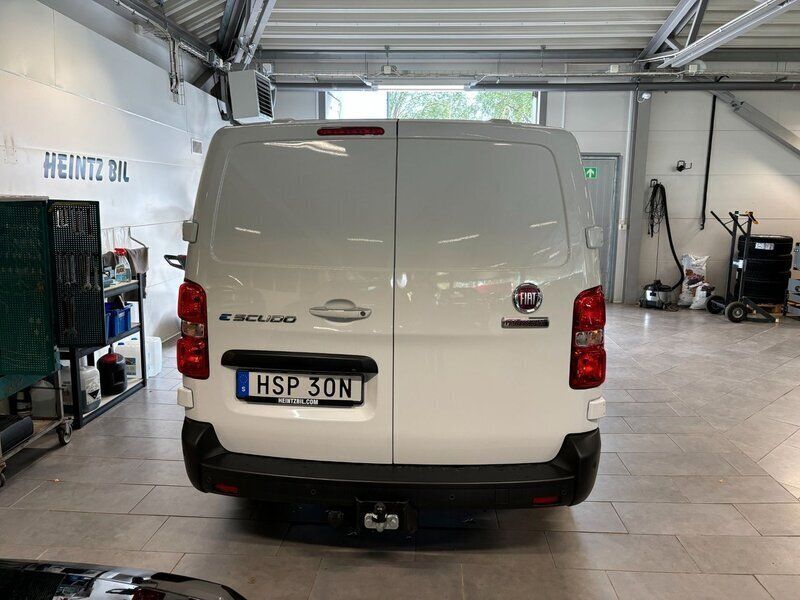 Begagnad Fiat e-Scudo L3 75 kWh 100 kW (136 HK) 2023 Vit Minibuss