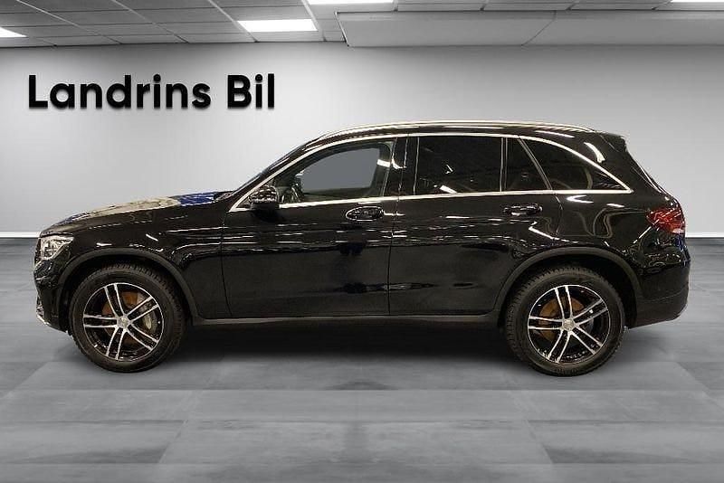 Begagnad Mercedes GLC300 AMG line 306 HK (225 kW) 2022 Svart