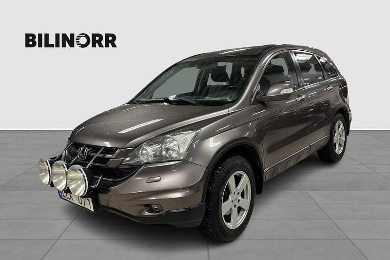 Grå Begagnad 2010 Honda CR-V SUV | 84 900 kr (Lite dyr) - Bild 1/4