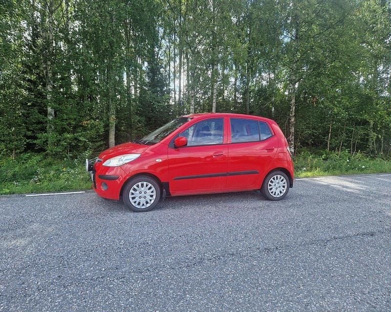 Röd Begagnad 2008 Hyundai i10 Halvkombi | 29 500 kr (Marknadspris) - Bild 1/4