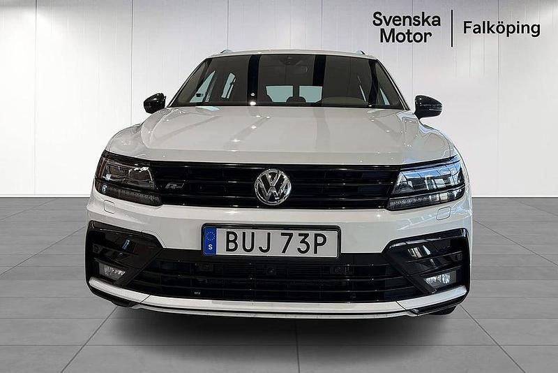 Begagnad VW Tiguan Allspace R-line 203 HK (149 kW) 2020 Vit SUV