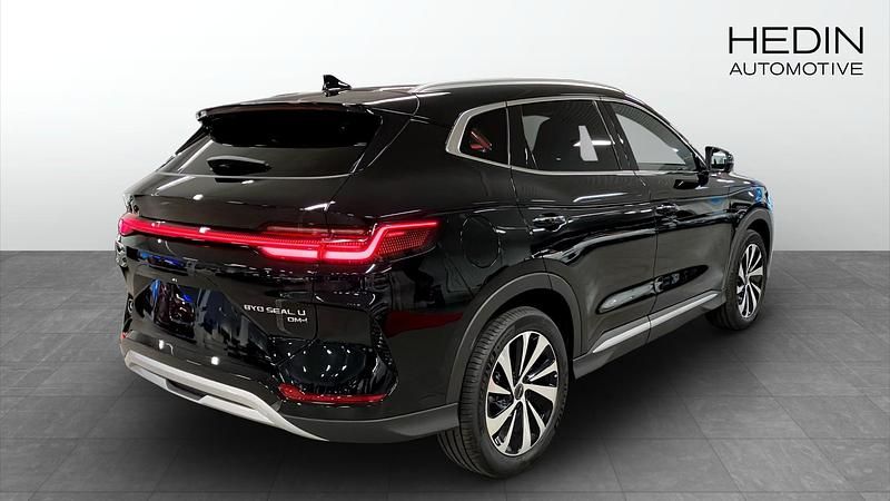 Begagnad BYD Seal U Boost 160 kW (218 HK) 2024 Svart SUV